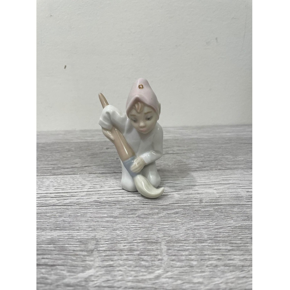Lladro 5938 Duende Elf with paint brush ornament Spain 1992